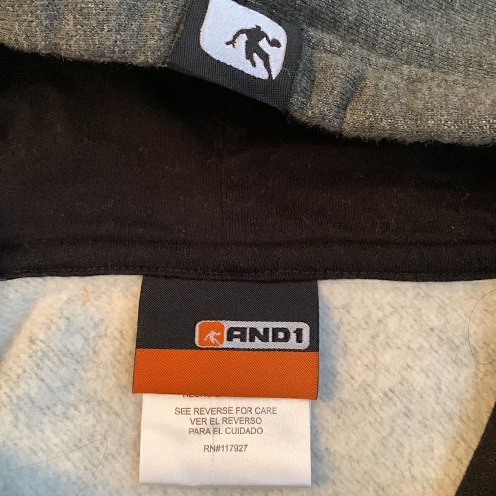 And1 Embroidered Hoodie Sweatshirt Size M - Picture 9 of 10